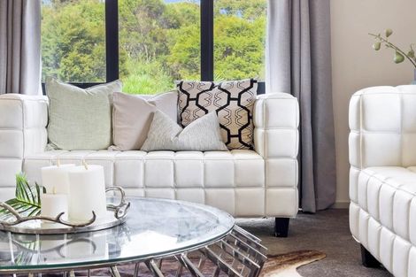 Photo of property in 54 Sherrybrooke Place, Sunnyvale, Auckland, 0612