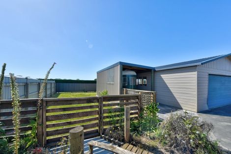 Photo of property in 37 Manse Street, Edendale, 9825