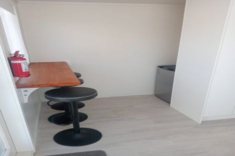 Photo of property in 4a Kent Crescent, Awapuni, Palmerston North, 4412