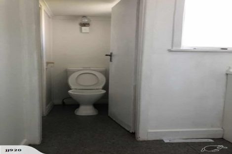 Photo of property in 17a Kereru Street, Henderson, Auckland, 0612