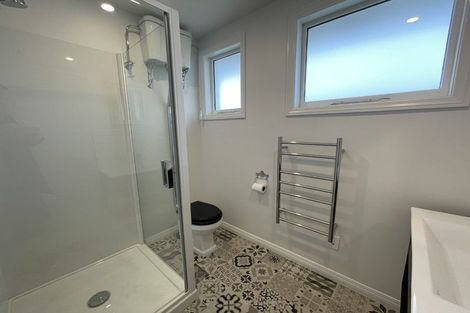 Photo of property in 1/135 Aikmans Road, Merivale, Christchurch, 8014