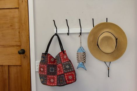 Photo of property in 90a Awa Road, Seatoun, Wellington, 6022