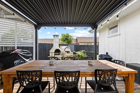 Photo of property in 1/212 Centreway Road, Orewa, 0931