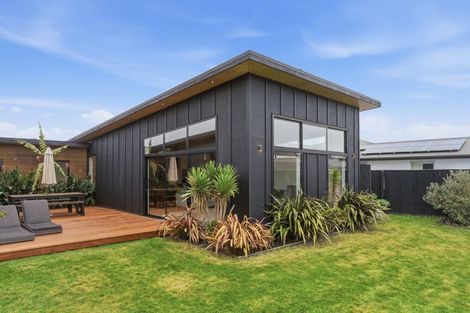Photo of property in 93 Beachvale Drive, Kaiapoi, 7630