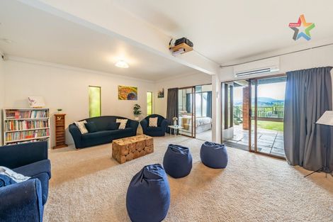 Photo of property in 128a Manuka Street, Stokes Valley, Lower Hutt, 5019