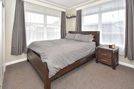 Photo of property in 2/16 View Road, Papakura, 2110