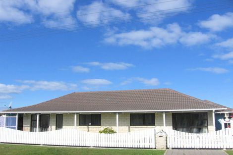 Photo of property in 5 Te Awa Street, Foxton Beach, Foxton, 4815