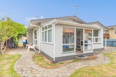 Photo of property in 12 Regal Street, Levin, 5510