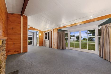 Photo of property in 20 Willow Avenue, Hannahs Bay, Rotorua, 3010