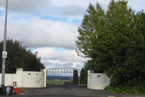 Photo of property in 22 Estuary Views, Shelly Park, Auckland, 2014