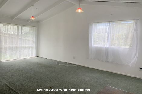 Photo of property in 1/26 Peterhouse Place, West Harbour, Auckland, 0618