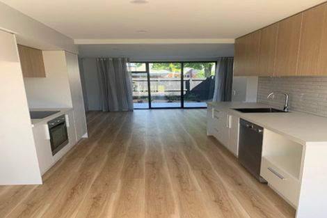 Photo of property in 2/12 New Brighton Road, Shirley, Christchurch, 8061