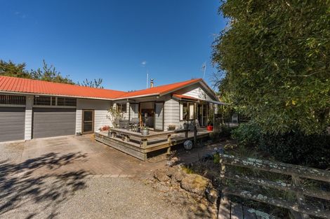Photo of property in 202 Whangamata Road, Kinloch, Taupo, 3377
