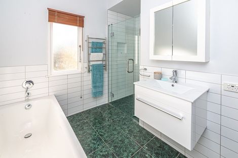 Photo of property in 68 Oakland Avenue, Saint Johns Hill, Whanganui, 4500