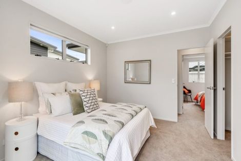 Photo of property in 32 Nganui Avenue, Takanini, 2112