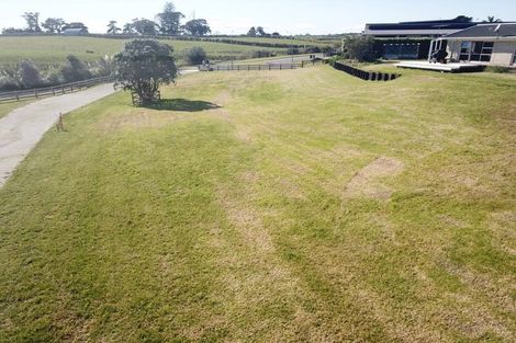 Photo of property in 17 Goble Road, Clarks Beach, 2679