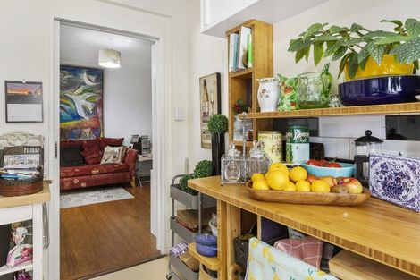 Photo of property in 111 Coutts Street, Kilbirnie, Wellington, 6022