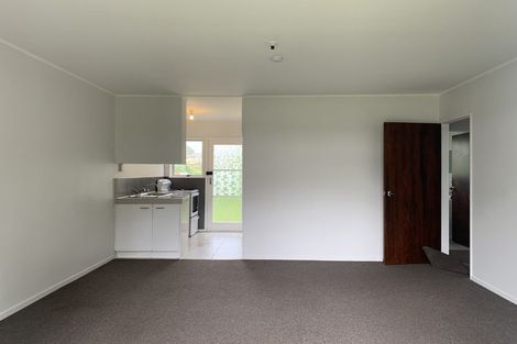 Photo of property in 3/11 Alston Avenue, Kelston, Auckland, 0602