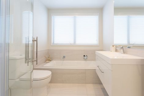 Photo of property in 37 Saint Pauls Drive, Brookfield, Tauranga, 3110