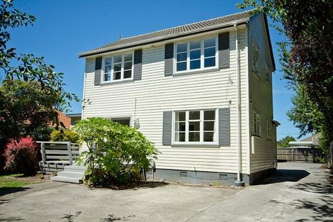 Photo of property in 17 Auburn Avenue, Upper Riccarton, Christchurch, 8041