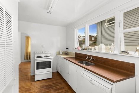 Photo of property in 20 Manor Drive, Stokes Valley, Lower Hutt, 5019