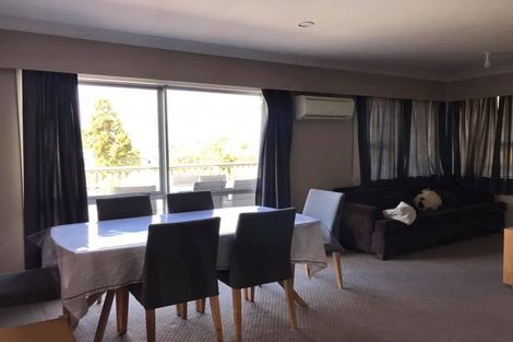 Photo of property in 10 Mirovale Place, Totara Vale, Auckland, 0629