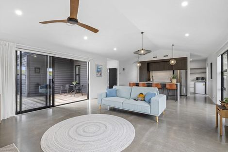 Photo of property in 54 Fernbrook Drive, Hurworth, New Plymouth, 4310