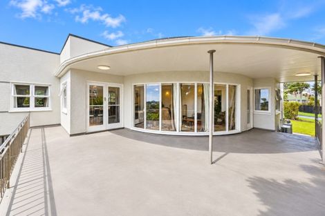Photo of property in 15 St James Avenue, Helensville, 0800