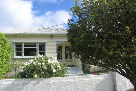 Photo of property in 10 Bentinck Avenue, Strathmore Park, Wellington, 6022