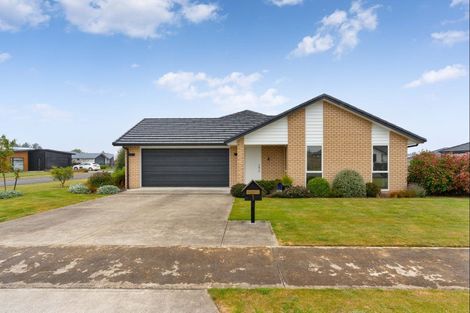 Photo of property in 1 Fantail Avenue, Carterton, 5713