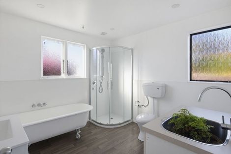 Photo of property in 34 Cobden Street, Westport, 7825
