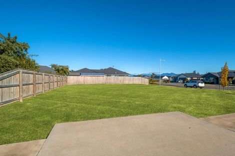 Photo of property in 2 Kittyhawk Road, Burleigh, 7201
