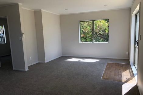 Photo of property in 4/102b Manuka Road, Bayview, Auckland, 0629