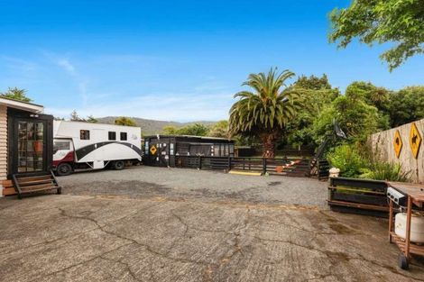 Photo of property in 6 Coast Road, Wainuiomata, Lower Hutt, 5014