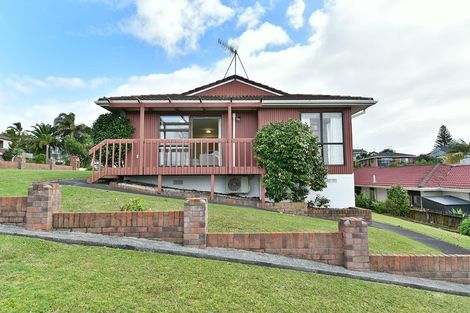 Photo of property in 16 Petrel Place, Massey, Auckland, 0614