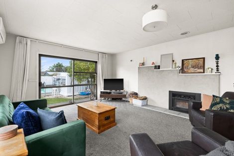 Photo of property in 708 Grove Road, Mayfair, Hastings, 4122