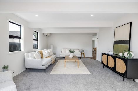 Photo of property in 1/207 Main North Road, Redwood, Christchurch, 8051