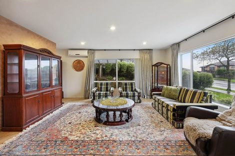 Photo of property in 96 Babich Road North, Ranui, Auckland, 0612