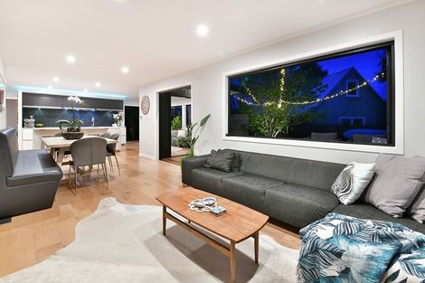 Photo of property in 73 The Circle, Manly, Whangaparaoa, 0930