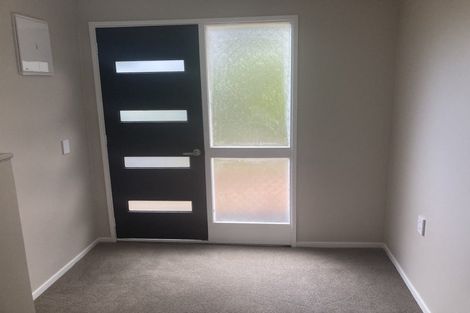 Photo of property in 38 August Street, Stokes Valley, Lower Hutt, 5019