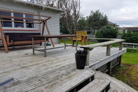 Photo of property in 9 Edward Street, Dannevirke, 4930