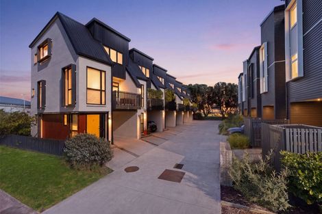 Photo of property in 6 Mayfly Lane, Hobsonville, Auckland, 0616