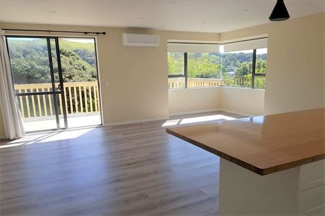 Photo of property in 67 Sea Vista Drive, Pukerua Bay, 5026