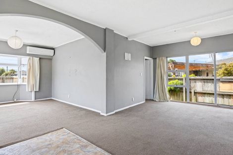 Photo of property in 2/72 Barton Street, Woolston, Christchurch, 8023