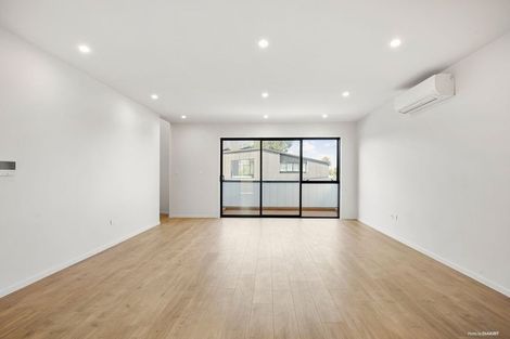 Photo of property in 2/258 Lake Road, Hauraki, Auckland, 0622