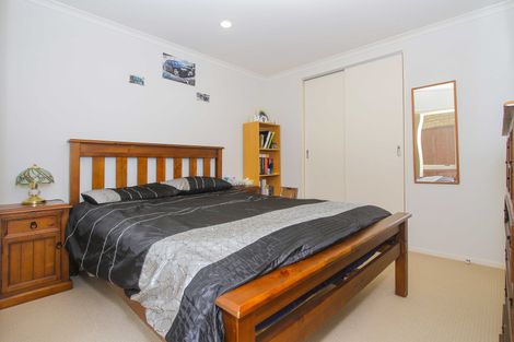 Photo of property in 8 Thyme Court, Flat Bush, Auckland, 2016