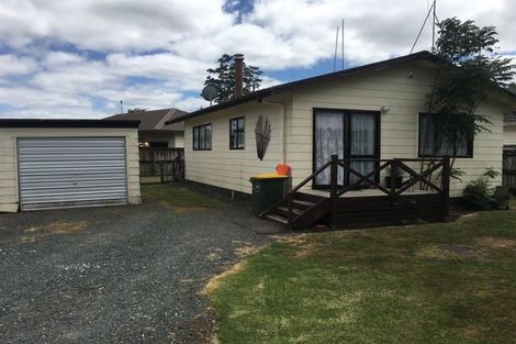 Photo of property in 180 Old Wairoa Road, Papakura, 2110