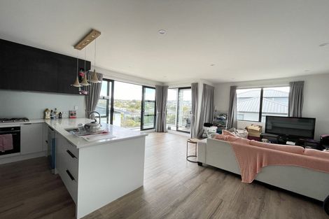 Photo of property in 11d Manuwai Road, Torbay, Auckland, 0630