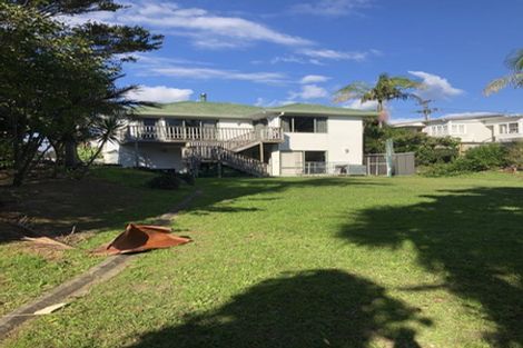 Photo of property in 32 Koromiko Street, New Lynn, Auckland, 0600