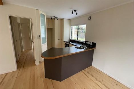 Photo of property in 2/14 Gordon Avenue, Milford, Auckland, 0620